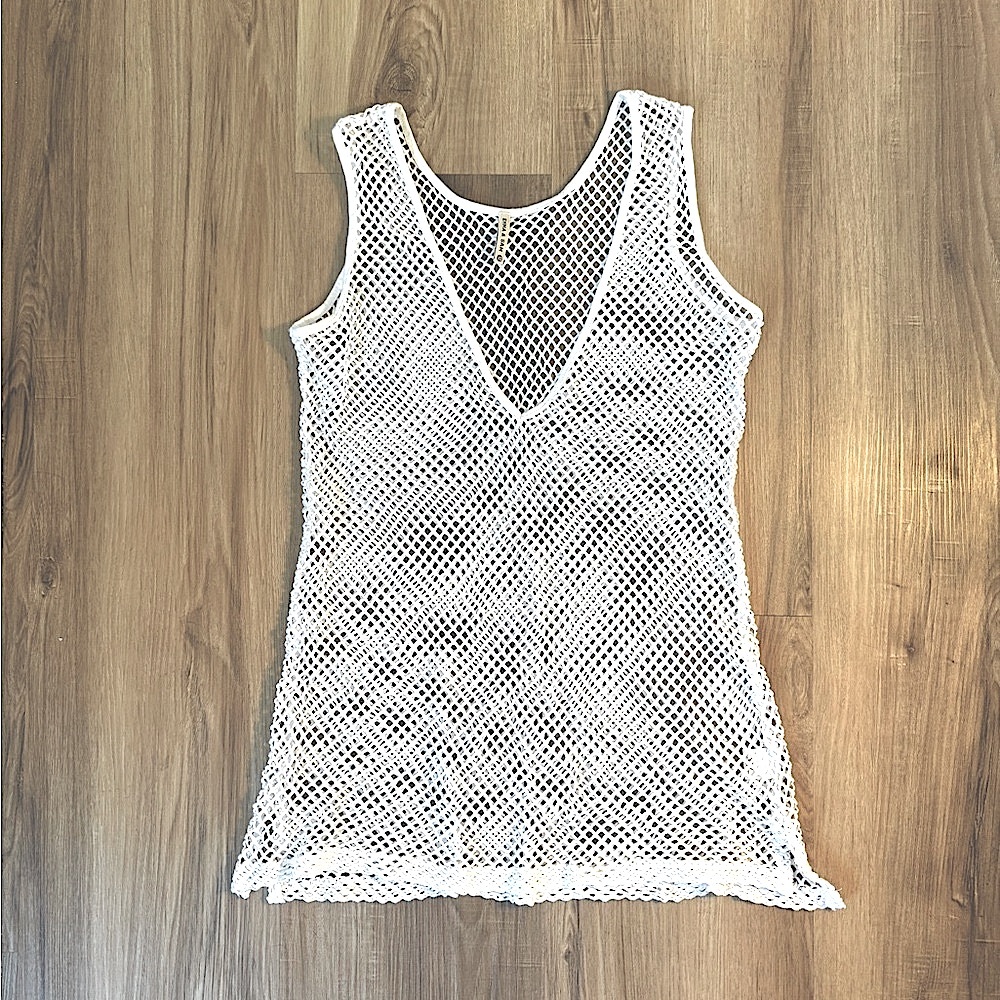 EMMA & SAM LF STORES FISHNET TUNIC MINI DRESS IN WHITE